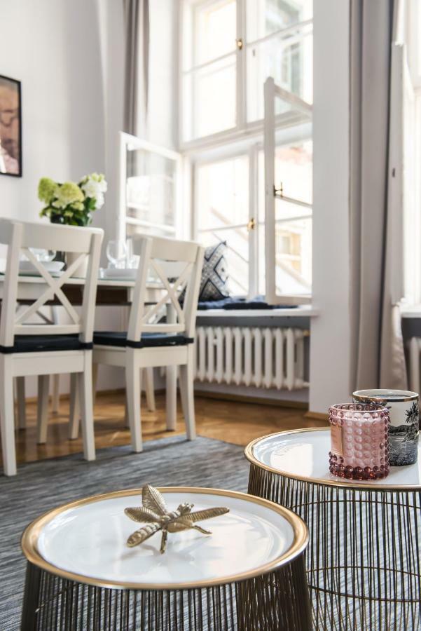 Square Apartment - Loftaffair Краков Экстерьер фото
