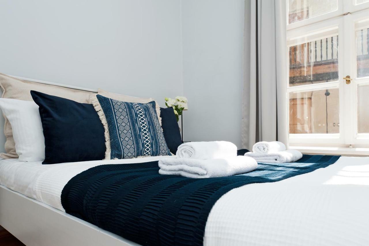 Square Apartment - Loftaffair Краков Экстерьер фото
